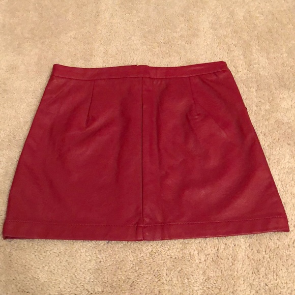 NWOT Red leather mini skirt🍒 - Picture 6 of 7